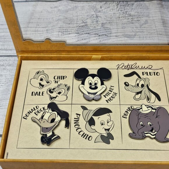 NEW! Disney Niftie Fifties Flashback Disneyland Art Corner LE 150 Box set 5 pins - Picture 3 of 8